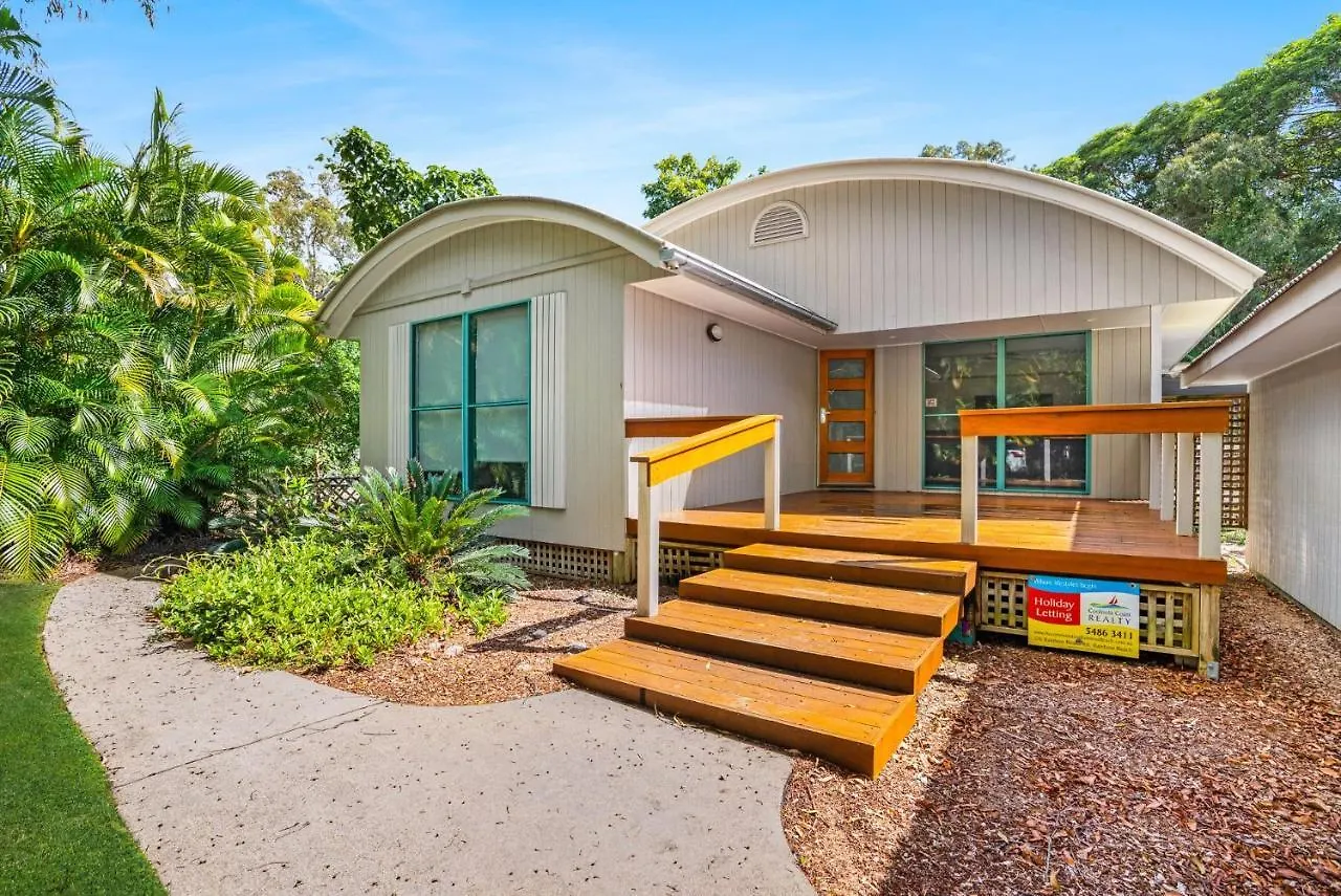 7 Belle Court Rainbow Shores Fully Ducted Aircon. Pets Welcome Rainbow Beach 0*,  Australia