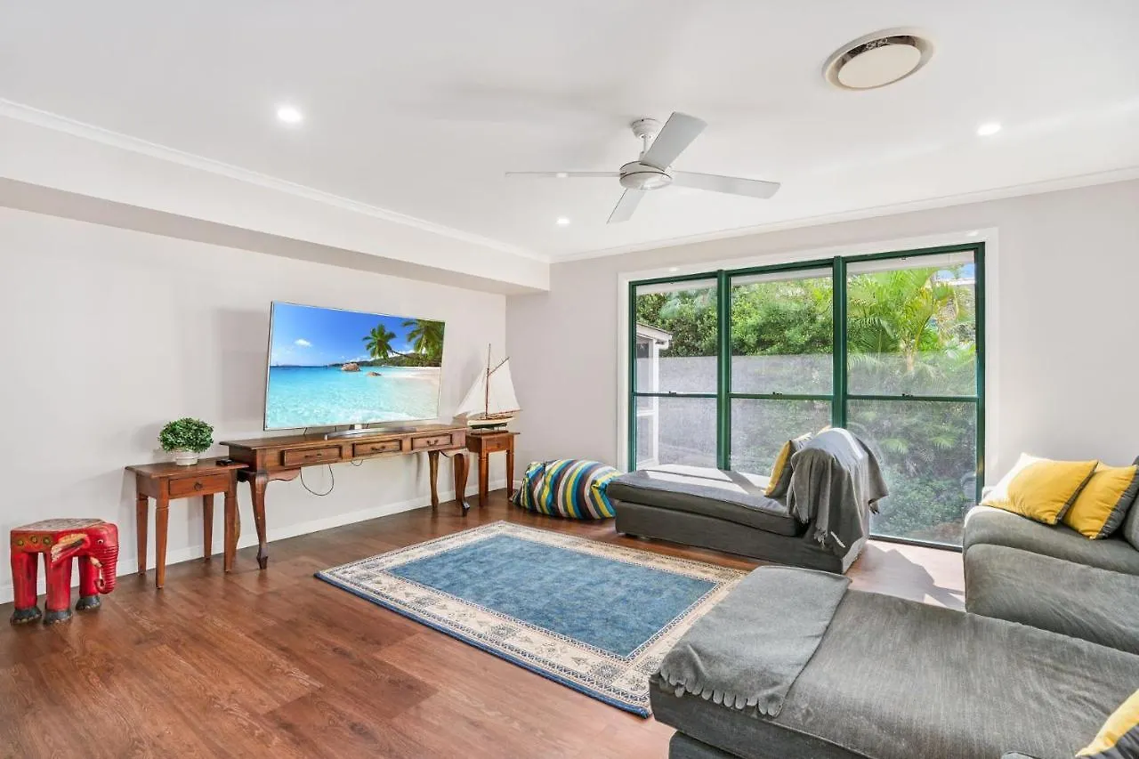 Holiday home 7 Belle Court Rainbow Shores Fully Ducted Aircon. Pets Welcome Rainbow Beach