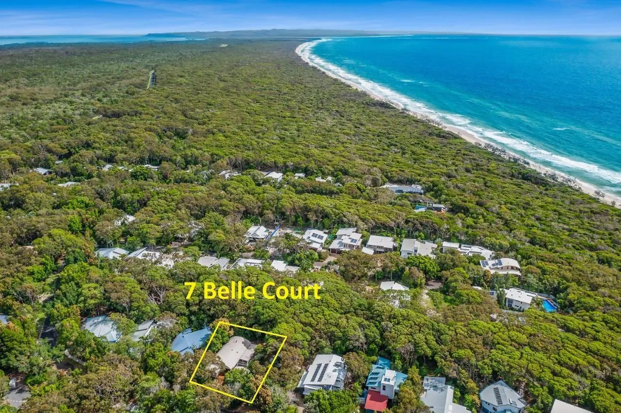 7 Belle Court Rainbow Shores Fully Ducted Aircon. Pets Welcome Rainbow Beach